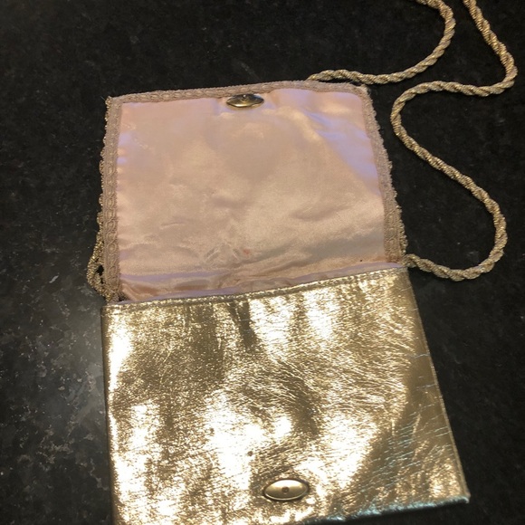 Vintage Gold Leather Crochet Evening Clutch - Picture 2 of 8